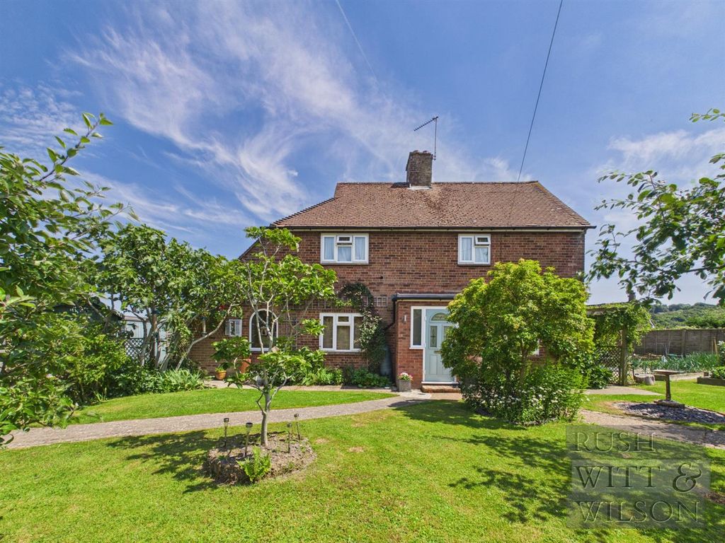 Property photo 1 of 42