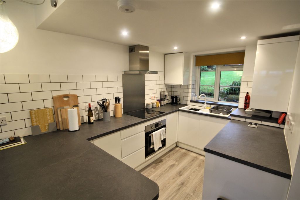 Property photo 3 of 12 Img_5208