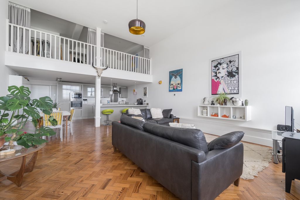 Additional image 8 of 3 bed flat for saleThe Old School, Geneva Place, Bideford, Devon EX39