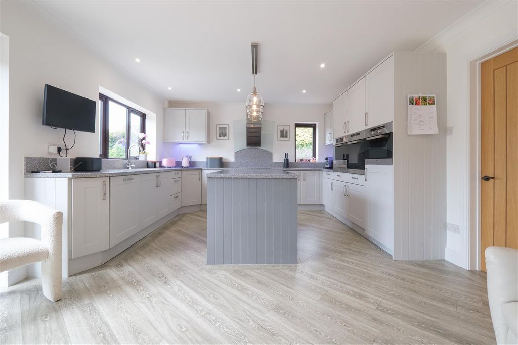 Property photo 3 of 29 Parry St.Mellion Photos-60.Jpg