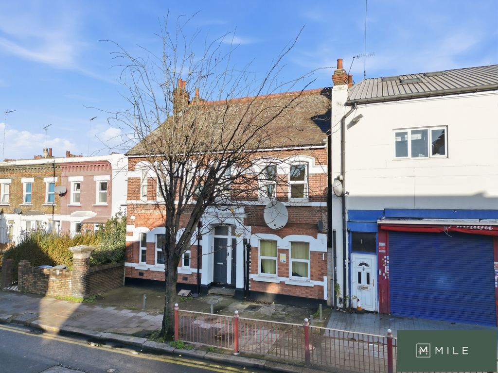 Property photo 2 of 5