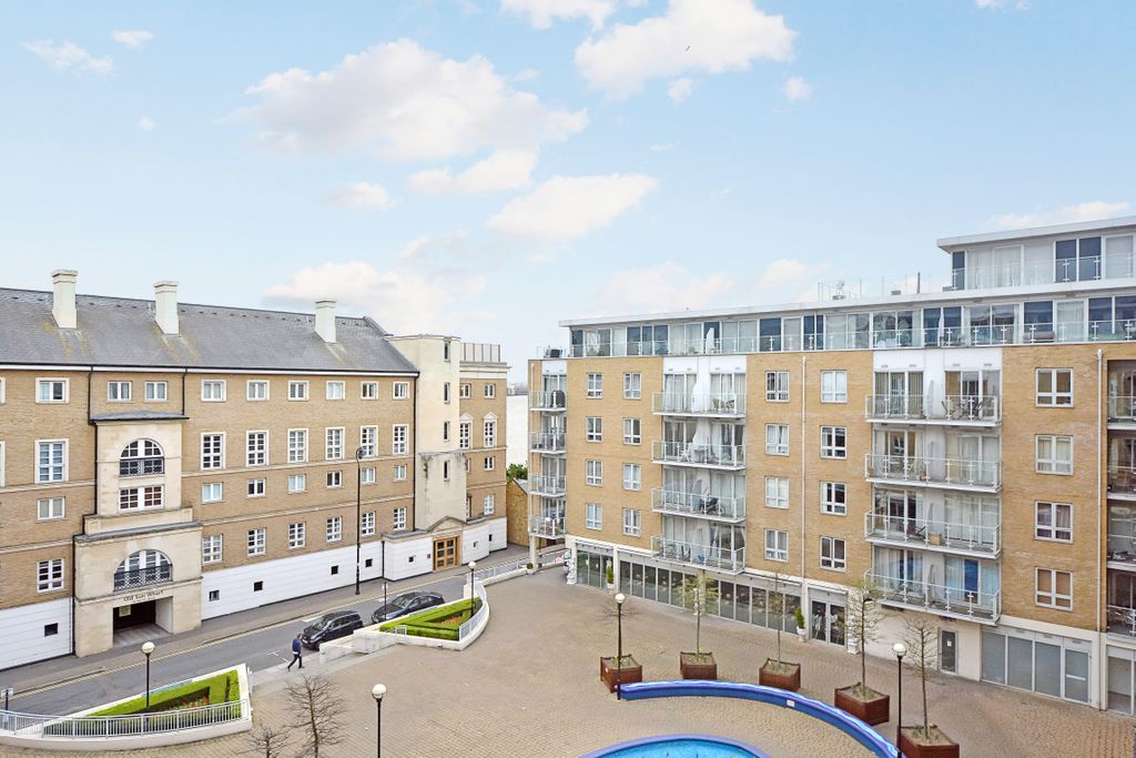 Property photo 2 of 7