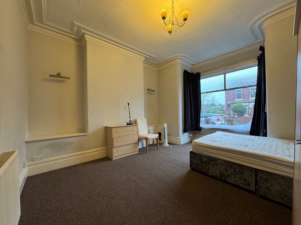 Property photo 3 of 24