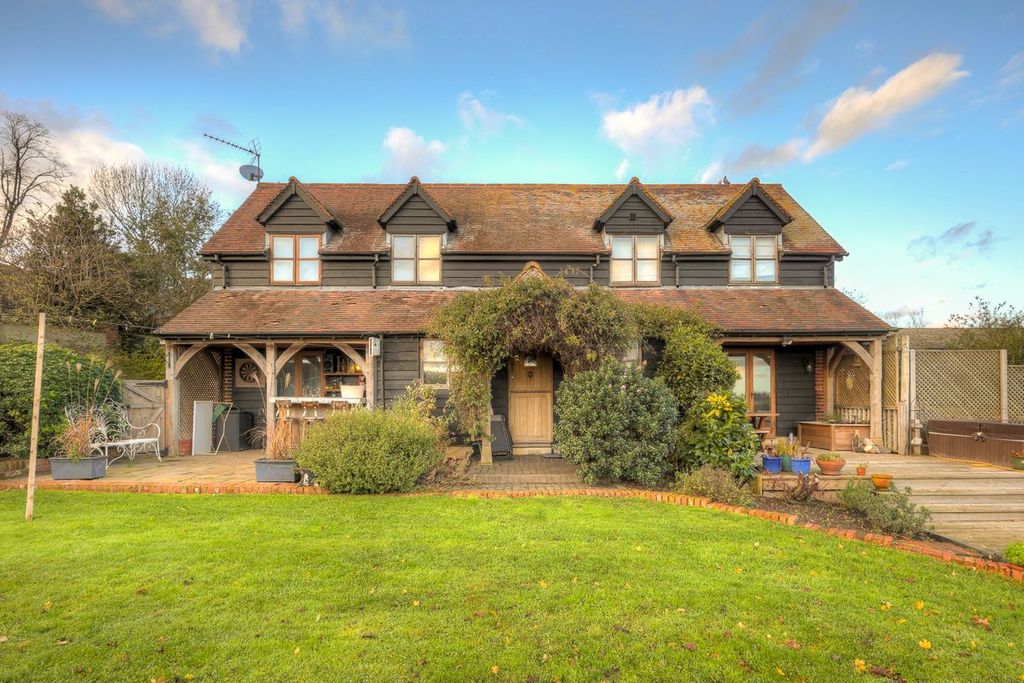 Property photo 1 of 33