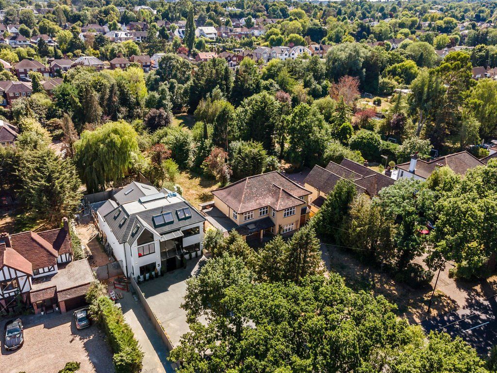 Additional image 39 of 5 bed detached house to rentWaggon Road, Barnet EN4