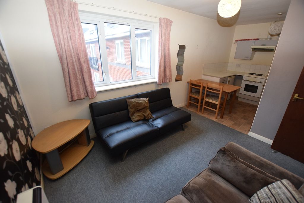 Property photo 2 of 9 1103282