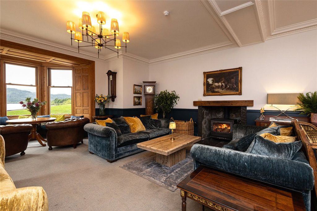 Property photo 3 of 23 Drawing Room