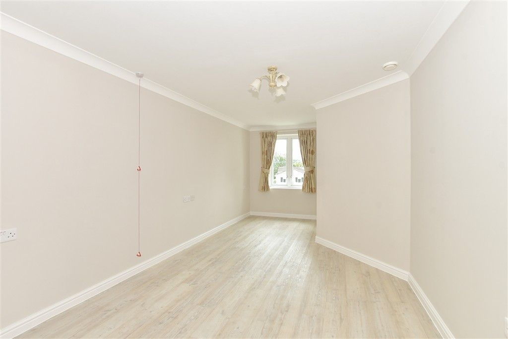 Property photo 2 of 11 Bedroom