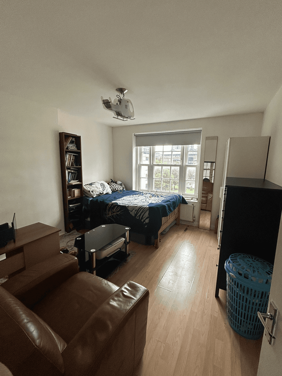 Property photo 1 of 5
