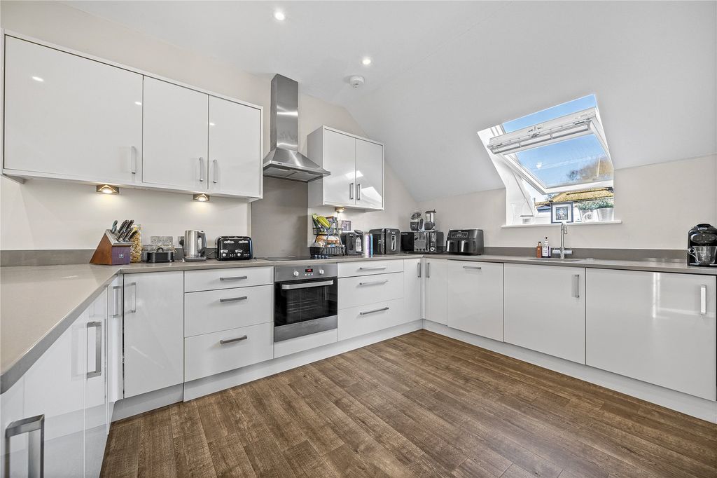 Property photo 3 of 20 Picture No. 17