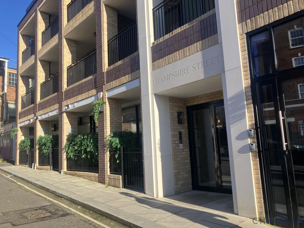 Property photo 1 of 8 2 Bed Flat To Rent Hampshire Street, London Nw5