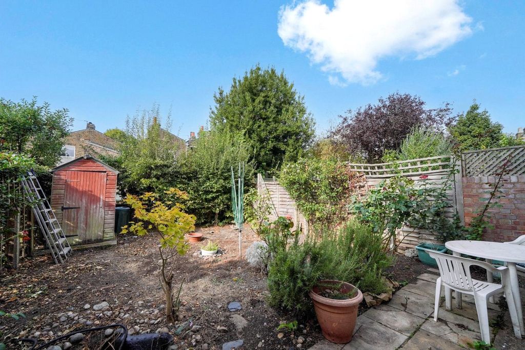Property photo 3 of 15 Picture No. 21