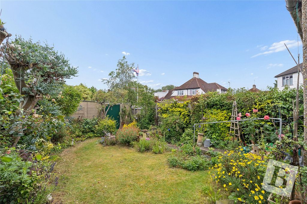 Property photo 3 of 7 Garden