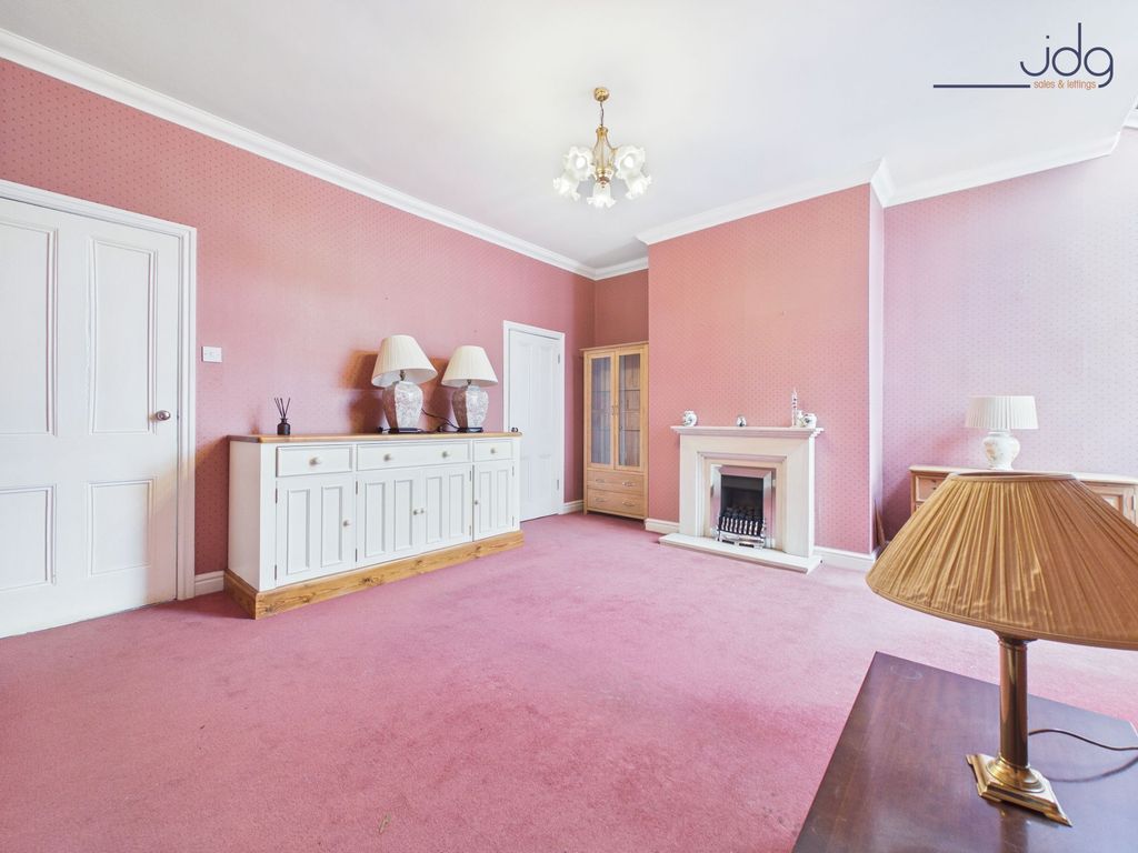 Property photo 3 of 11 Dining Room With Storage Cupboard