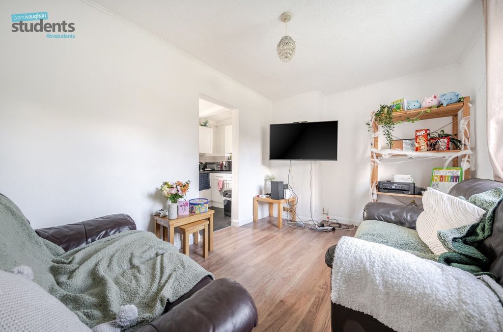 Property photo 3 of 11 8F27342B-5047-4Aa...