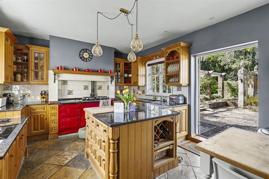 Property photo 2 of 39 Falcon Hi Res_30.Jpg