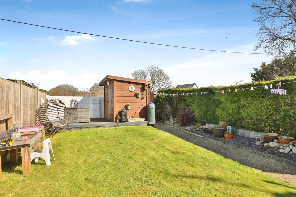 Property photo 2 of 16