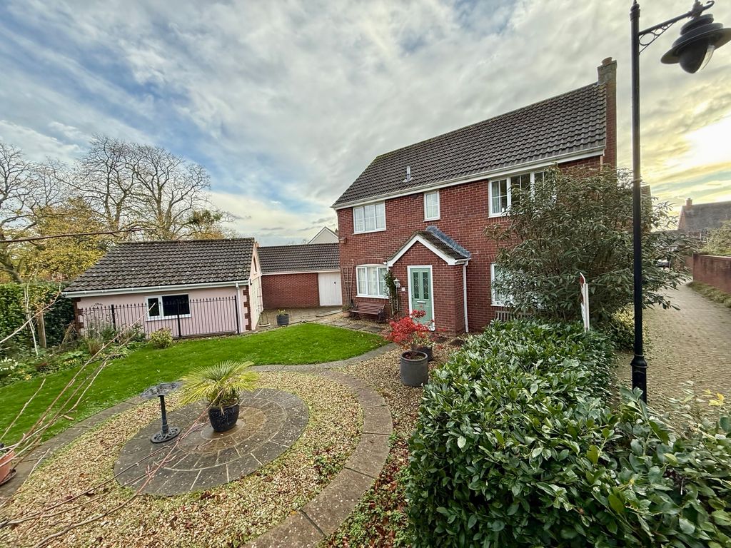 Property photo 1 of 21