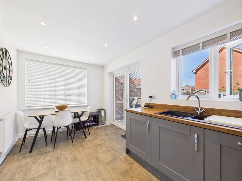 Property photo 2 of 12 Photo 11