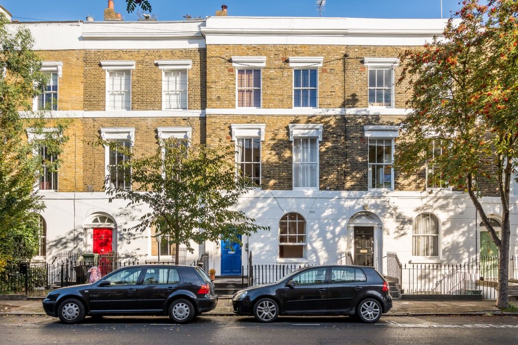 Property photo 1 of 7 Noel Road