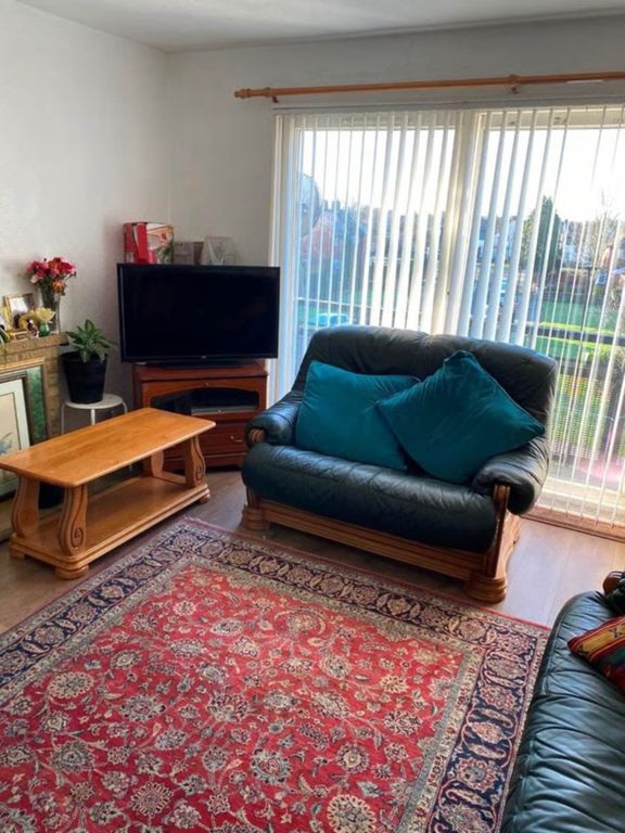 Property photo 2 of 3