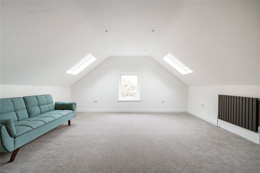 Property photo 2 of 8 Reception Room