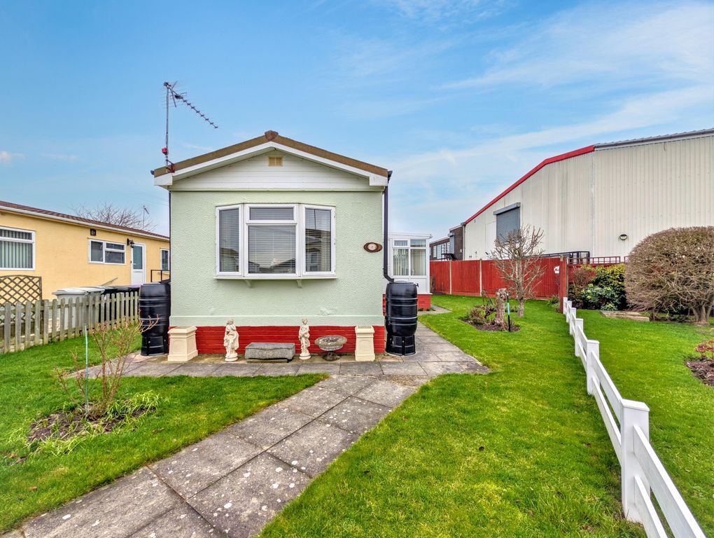 Property photo 1 of 13 Front