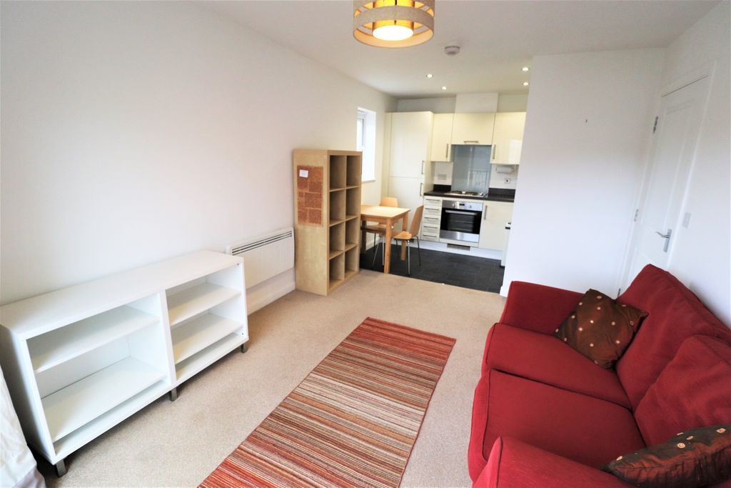 Property photo 3 of 8