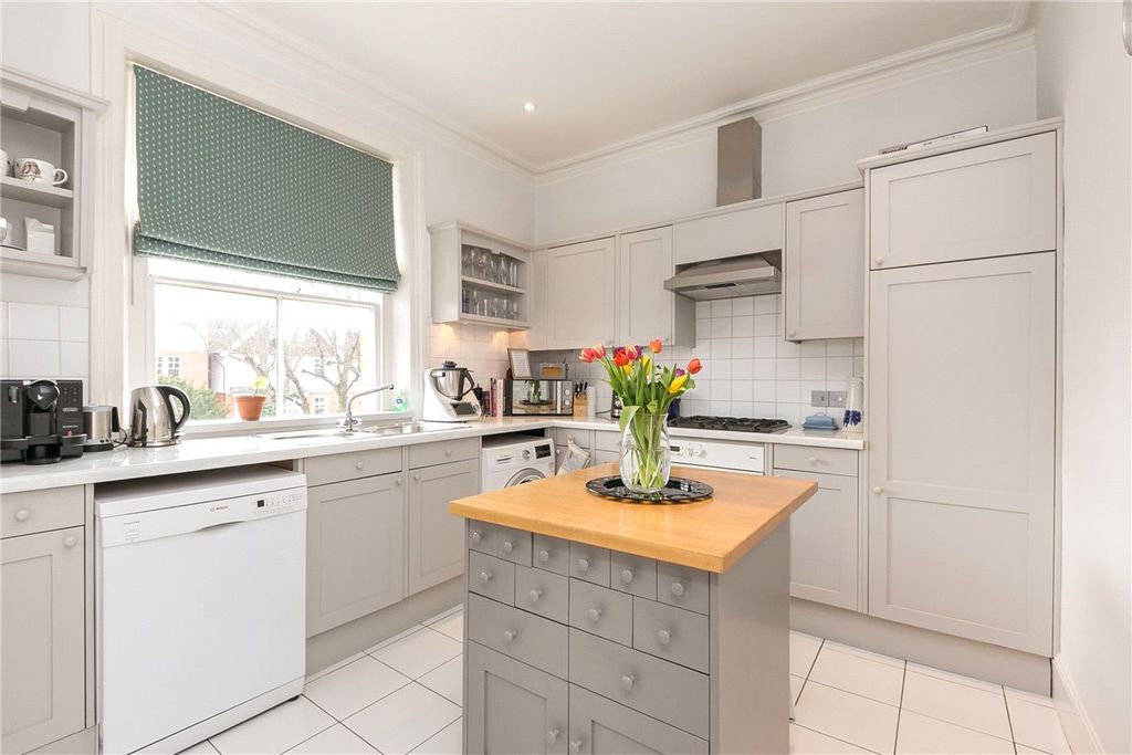 Property photo 3 of 10 Picture No. 04