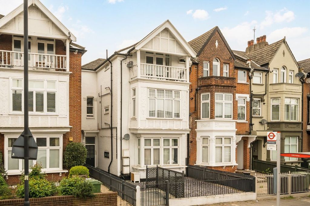 Property photo 1 of 6