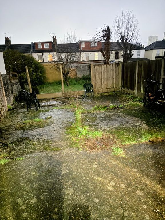 Property photo 3 of 7 Gallery