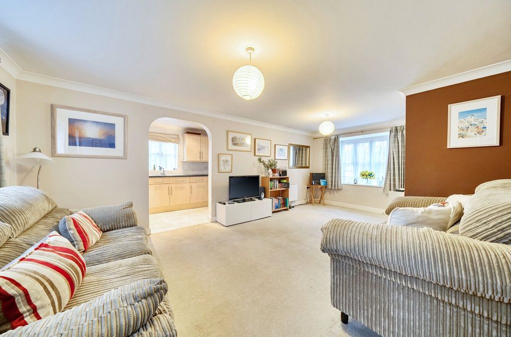 Property photo 2 of 9 1415435-4-69Aacb4...