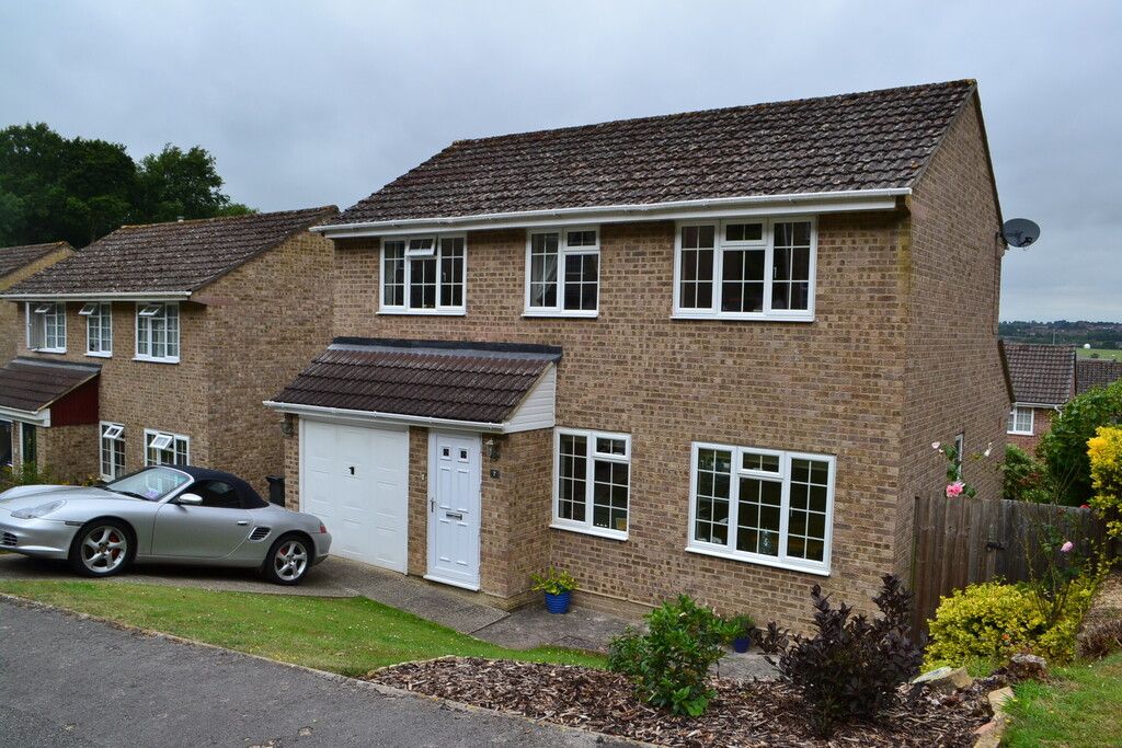 Property photo 1 of 5 Front Extermal