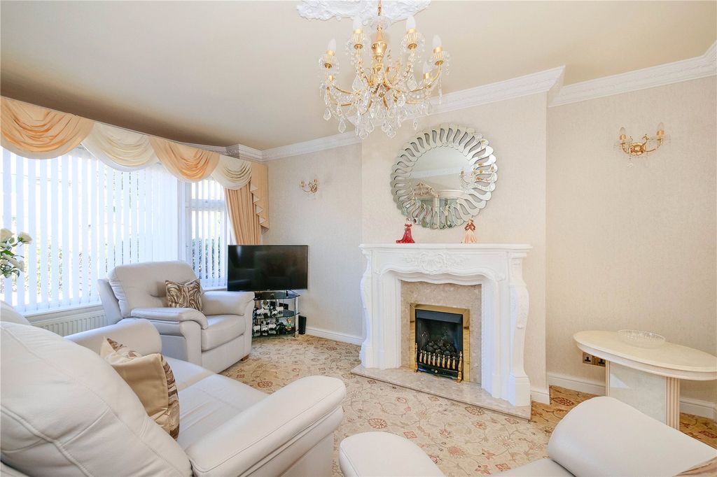 Property photo 3 of 22 Picture No. 02