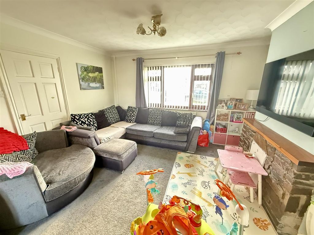 Property photo 3 of 17 Img_4159.Jpeg