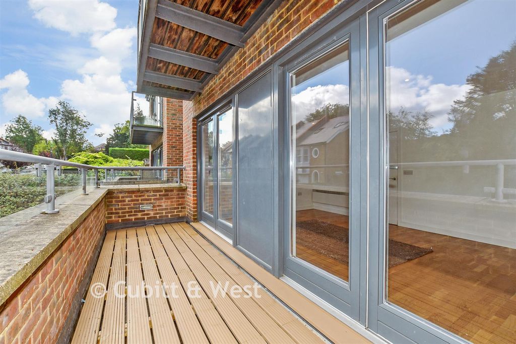 Property photo 3 of 17 Balcony / Terrace