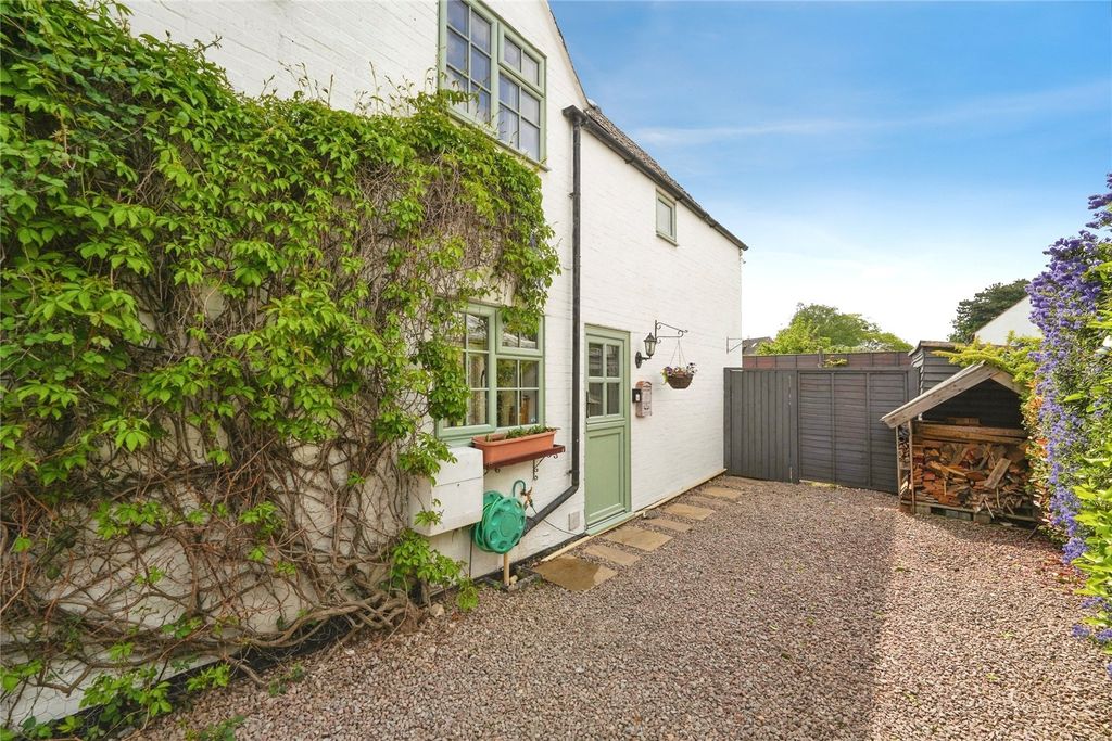 Property photo 2 of 15 Picture No. 05