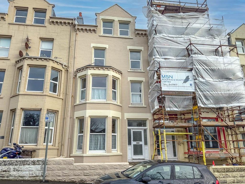 Property photo 1 of 13 33 Hutchinson Square, Douglas (2).Jpg