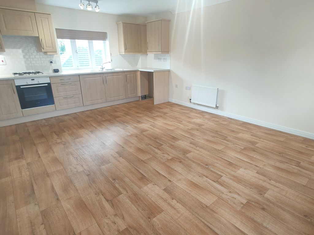 Property photo 3 of 10 Image