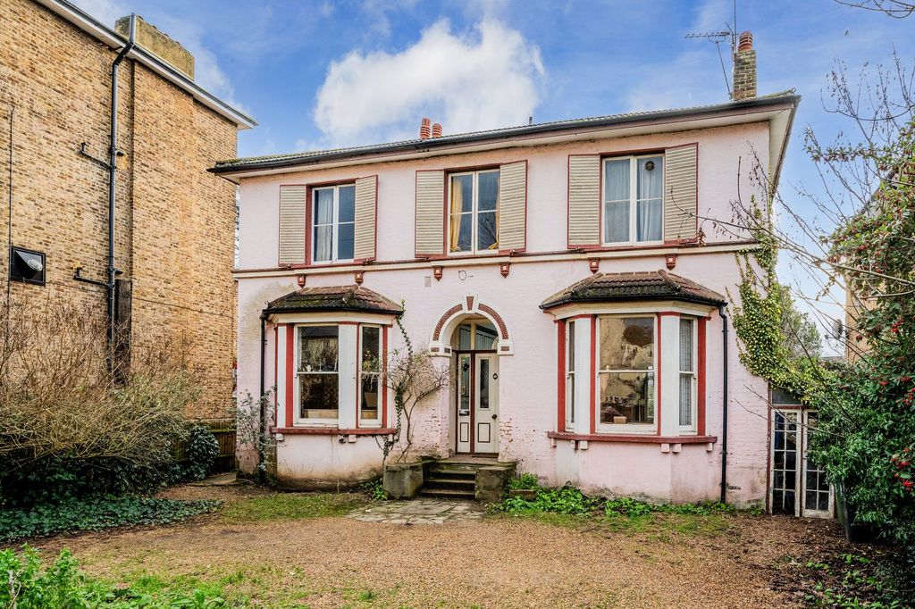 Property photo 1 of 15