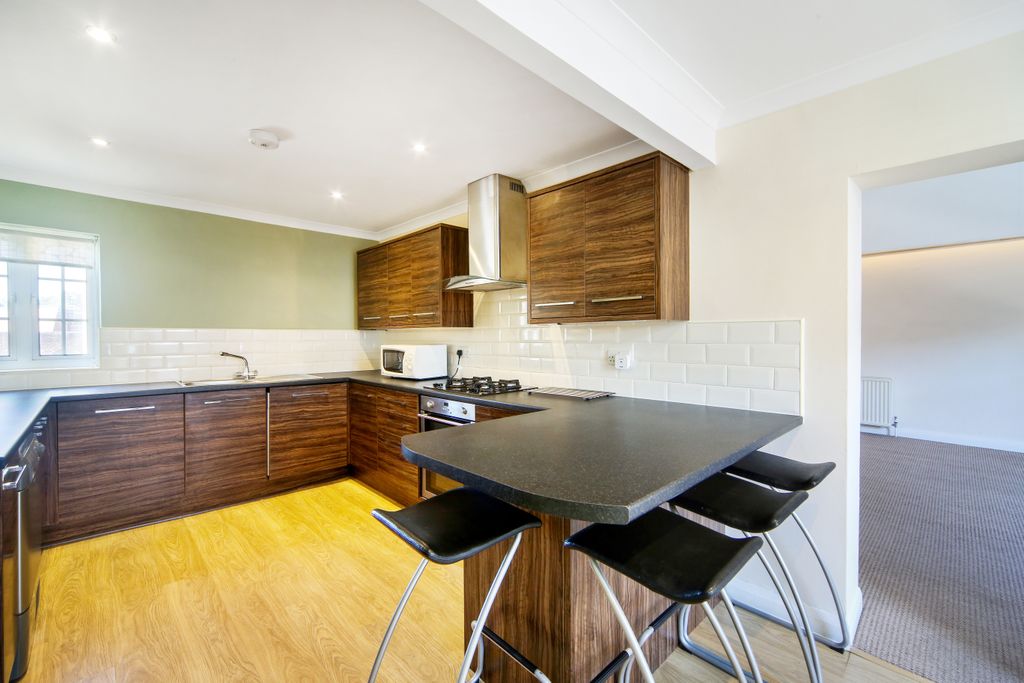 Property photo 1 of 10 Kitchen 2.Jpg