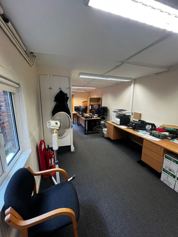 Property photo 3 of 7