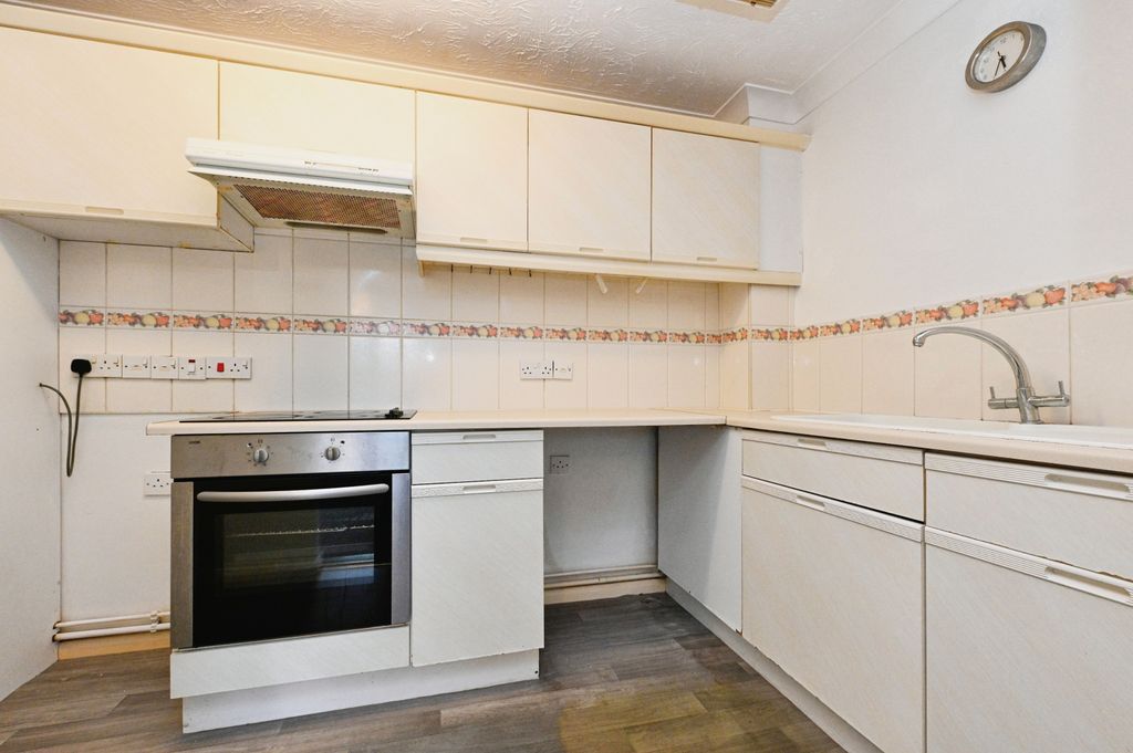 Property photo 2 of 17 Photography