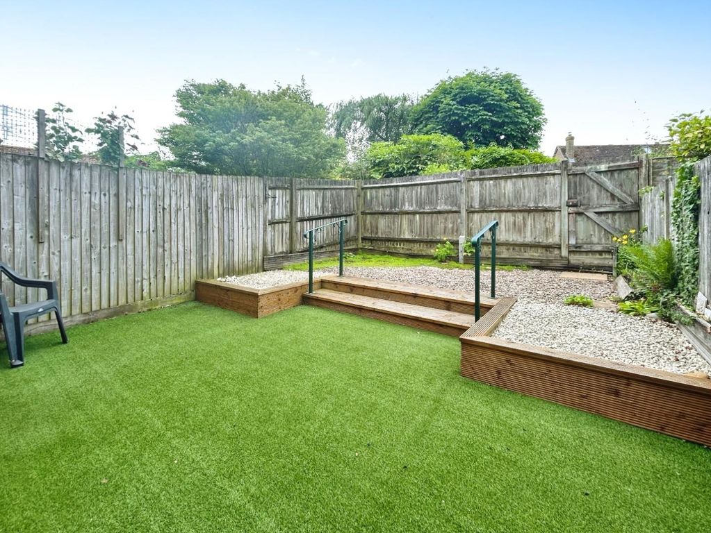 Property photo 2 of 12