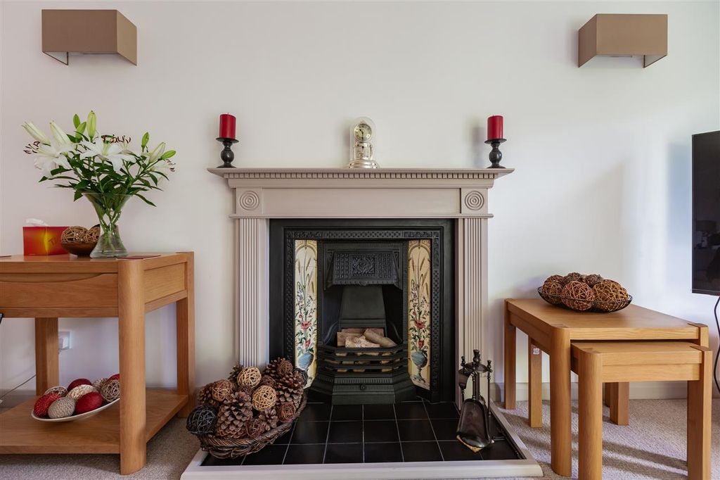 Property photo 3 of 19