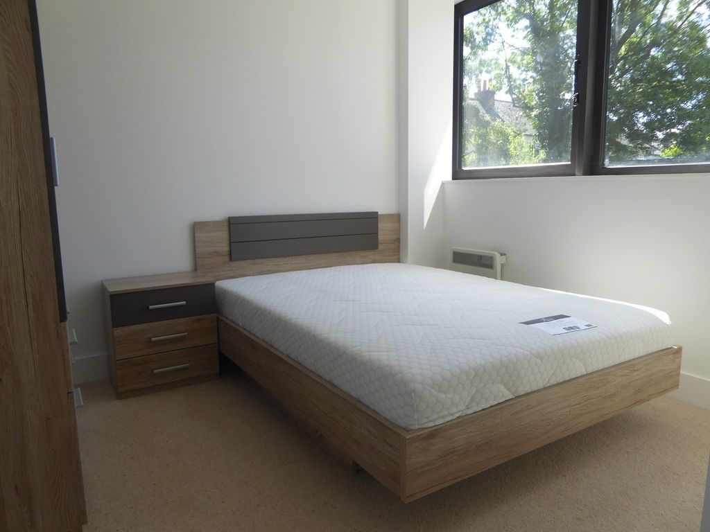 Property photo 3 of 6 Bedroom