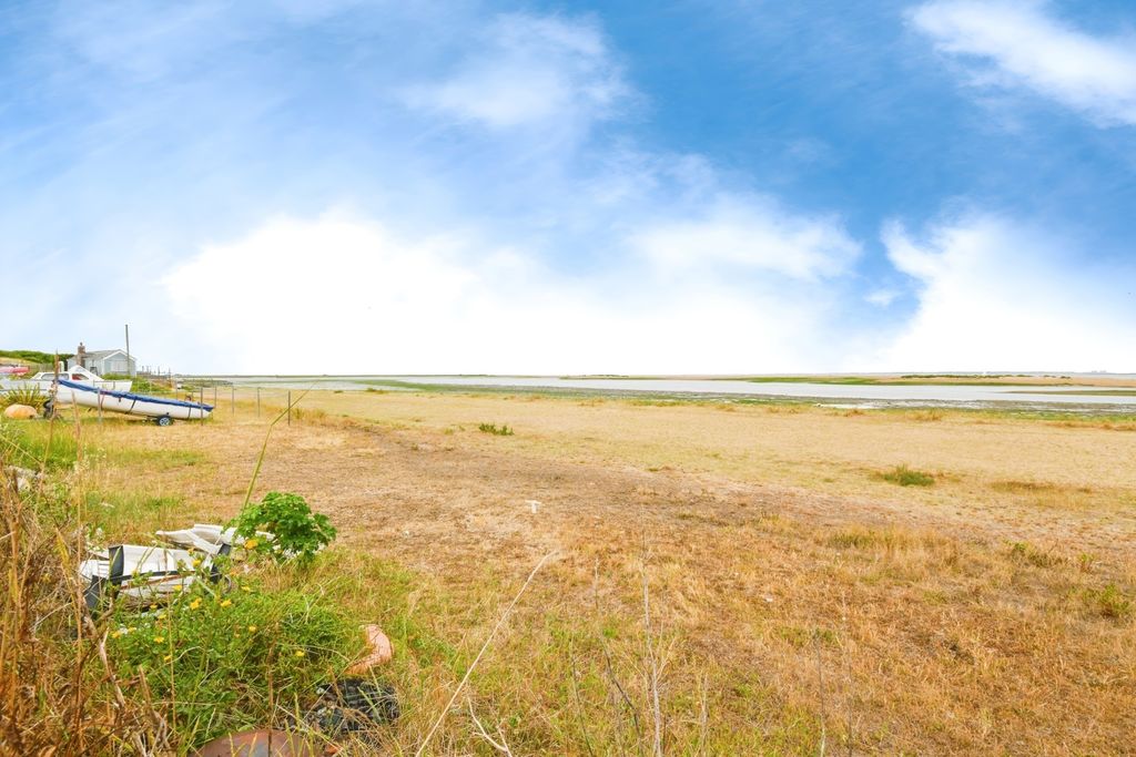 Property photo 1 of 15 Views