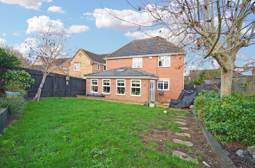 Property photo 2 of 21