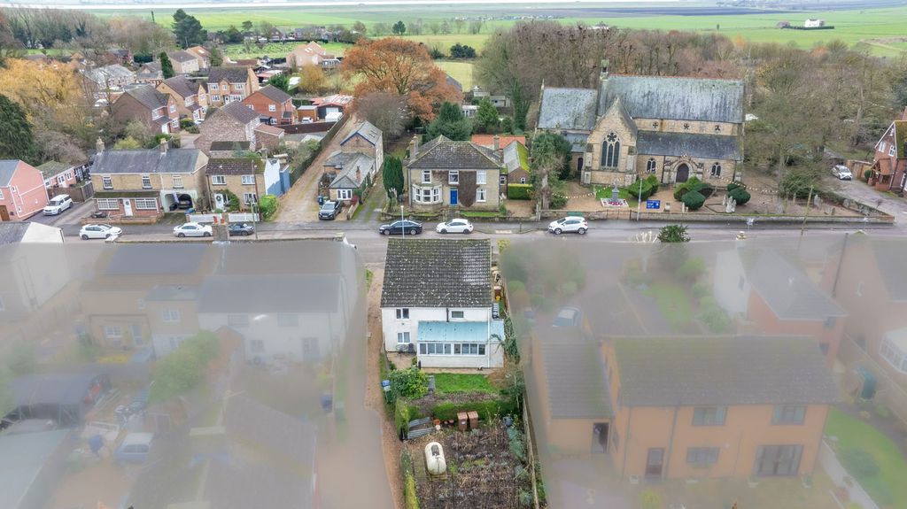 Property photo 3 of 40