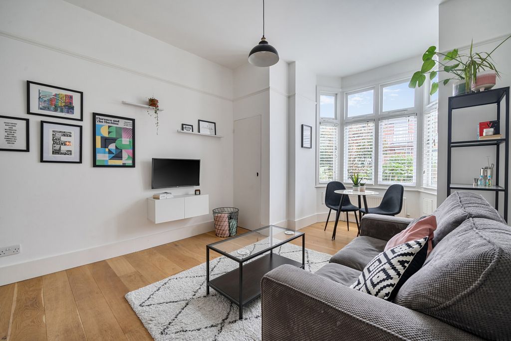 Property photo 2 of 12 1409391-6-698c71F...